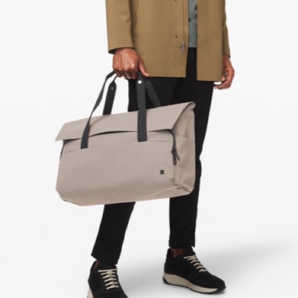 Lululemon Early Embark Duffle - CBND - 27L